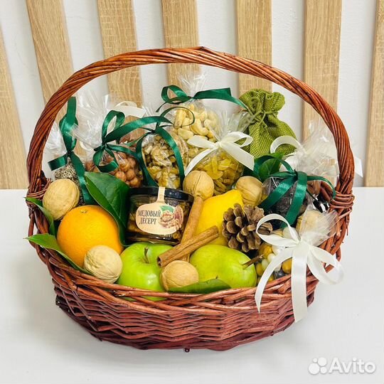 Подарочная мужская корзина 