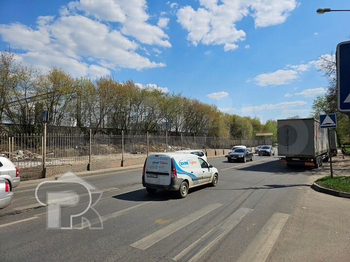 Продам торговое помещение, 680 м²