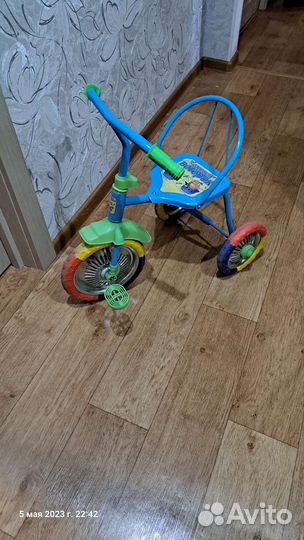 Велосипед трехколесный ветерок