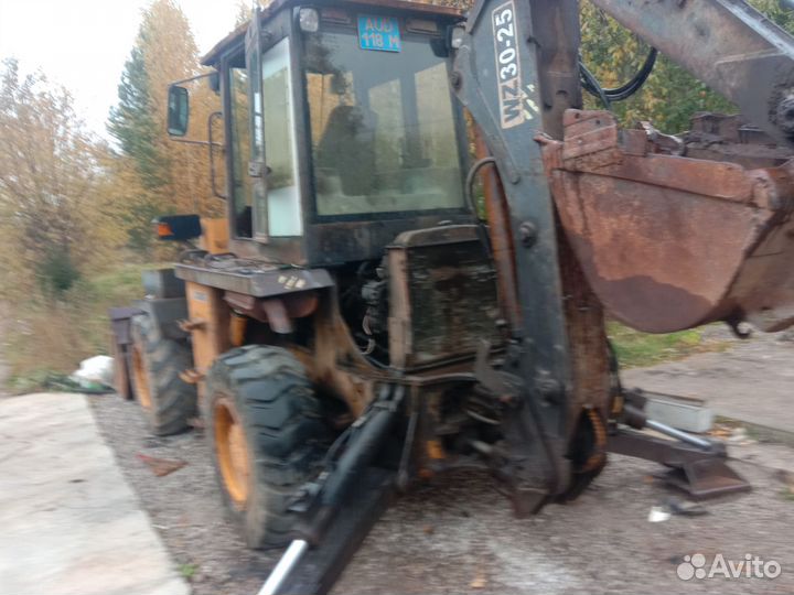 Экскаватор погрузчик