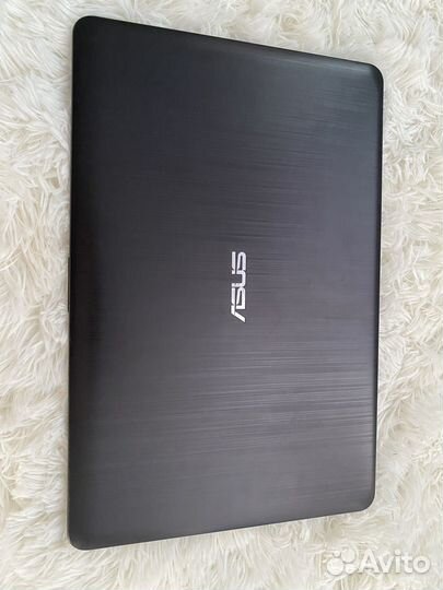 Ноутбук asus vivobook