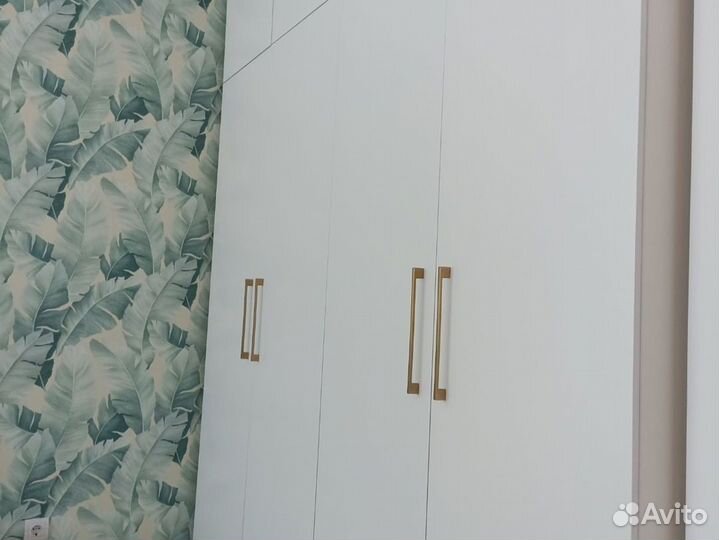 Шкаф на заказ в гостиную