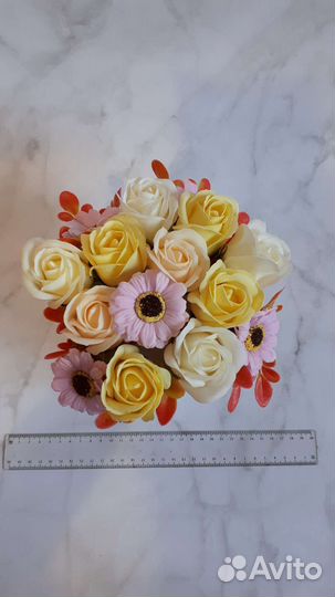 Букеты из 13 мыльных роз учителю 1 сентября