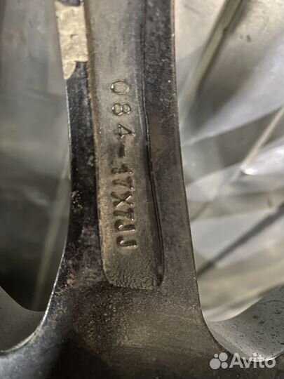 Диски с полкой Starform Basel RS R17