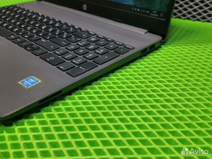 Ноутбук HP Core i5-5th/8/120