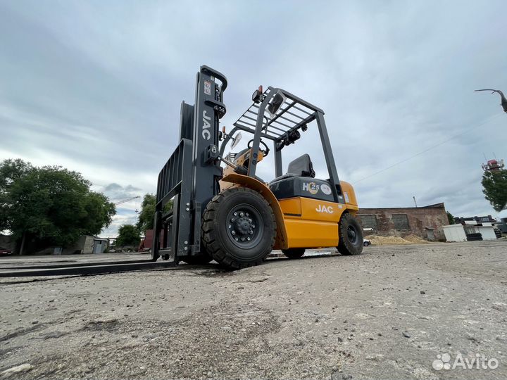 Вилочный погрузчик JAC CPCD25, 2023