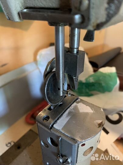 Колонковая швейная машина