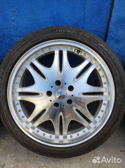 R19 Delinte Thunder D7 245/40, PCD 5x114.3 DIA 73.1