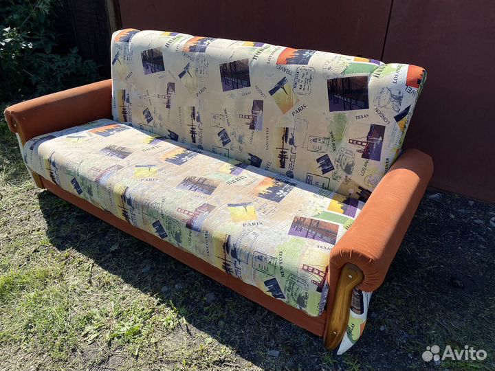 Диван книжка