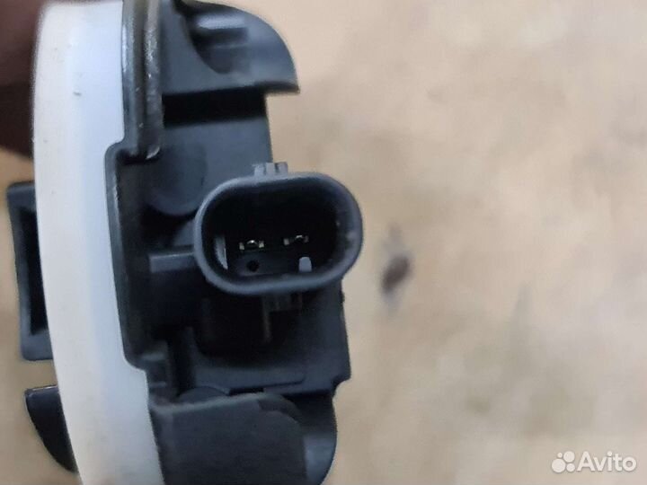 Датчик удара двери Mercedes C238