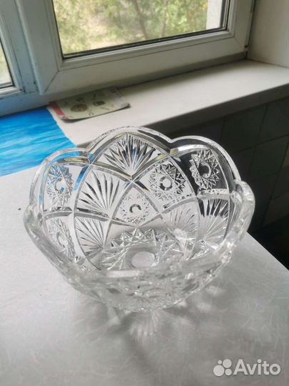 Хрустальная ваза