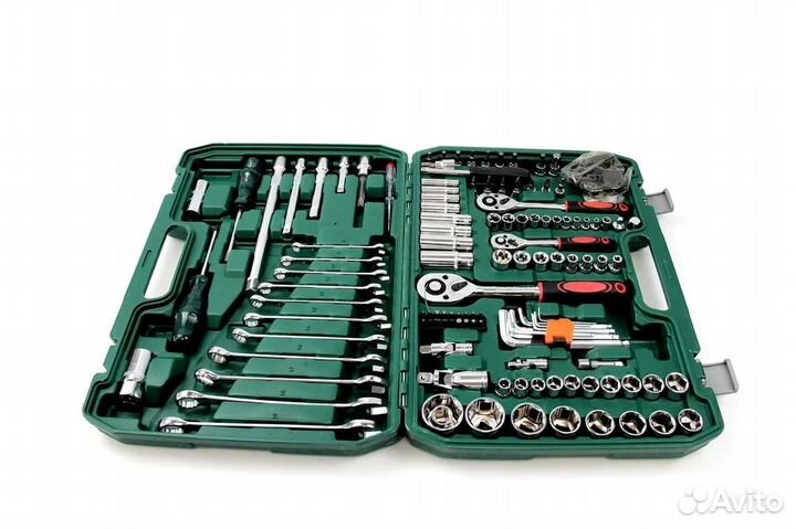 Набор инструментов, ключей, головок для ремонта