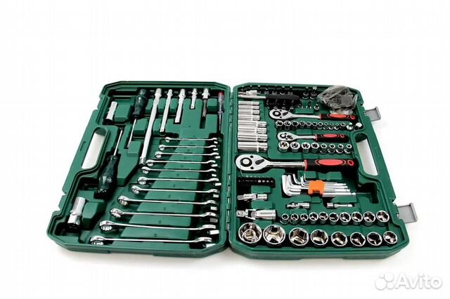 Набор инструментов, ключей, головок для ремонта