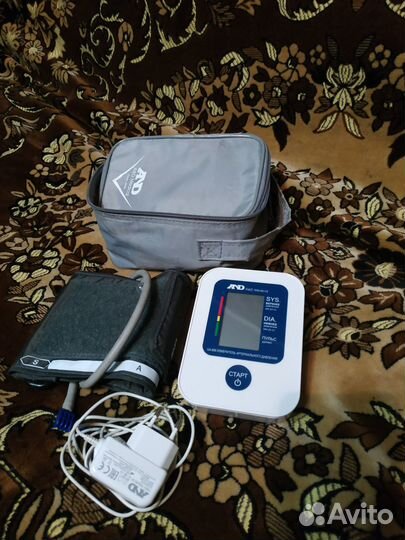 Продам тонометр электронный