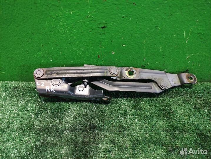 Петля багажника правая Mazda 6 (GG) 2006