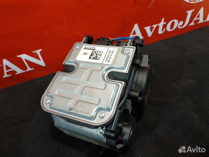 Ремень безопасности передний левый Mercedes-Benz E