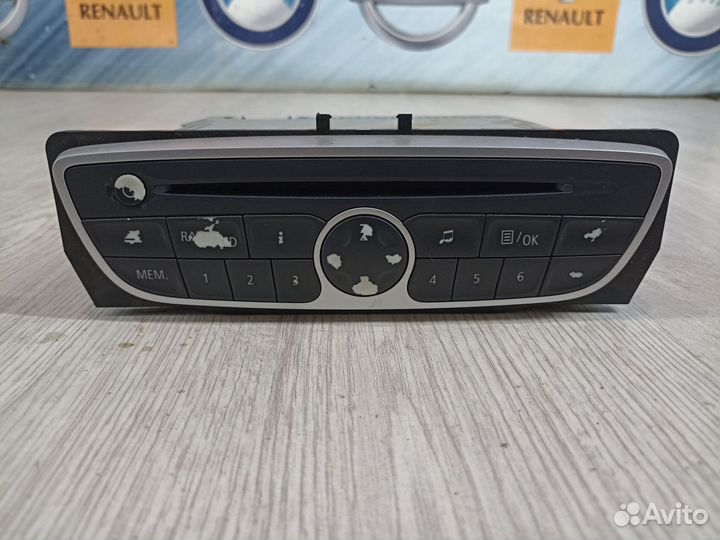 Магнитола Renault fluence
