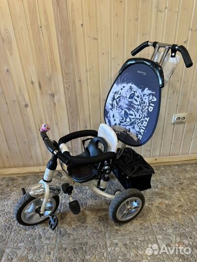 Детский трехколесный велосипед