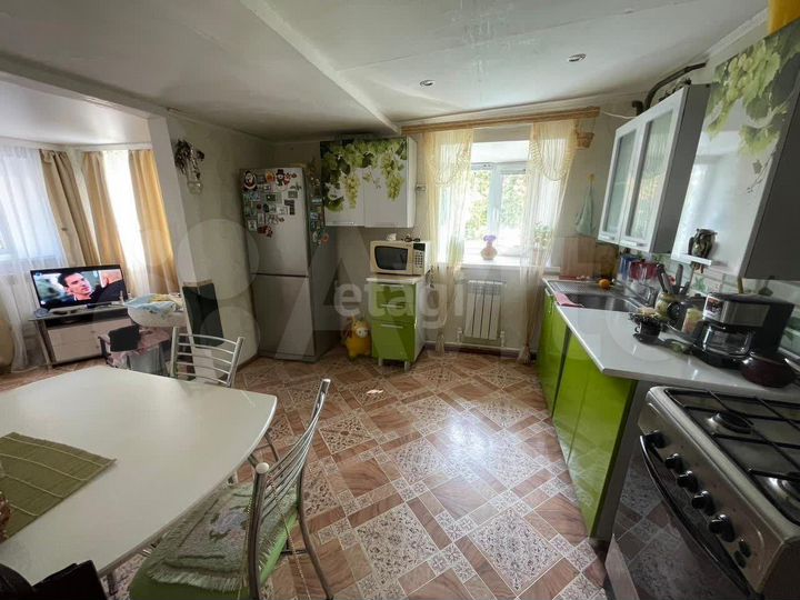 Дом 140,8 м² на участке 6 сот.