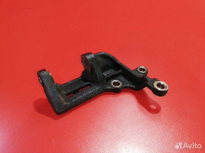 Кронштейн Генератора Toyota Hilux Surf VZN130G