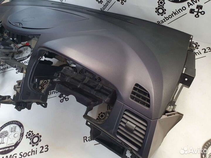 Торпедо (панель) для Mitsubishi Grandis