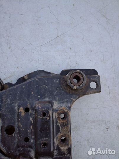 Подрамник Форд Фокус 2