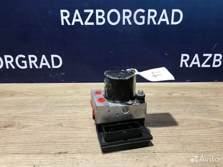 Блок abs Skoda Fabia 2 2011