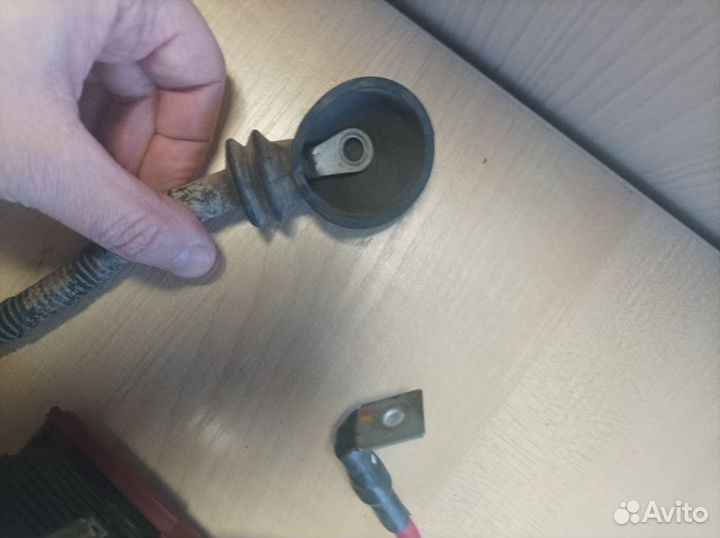 Клемма аккумулятора Chevrolet Aveo T300