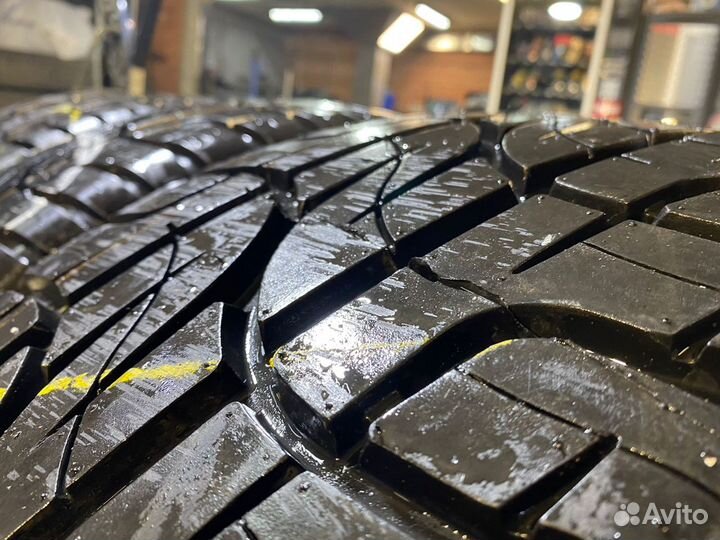 Pirelli Scorpion Zero 285/60 R17 114V