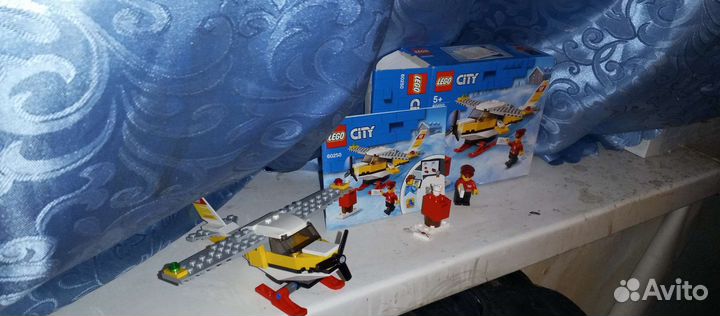 Lego 60250 полный комплект