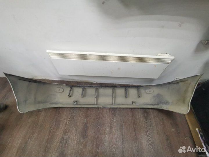 Бампер задний Toyota Ipsum