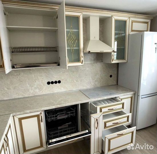 Кухни на заказ с системой 