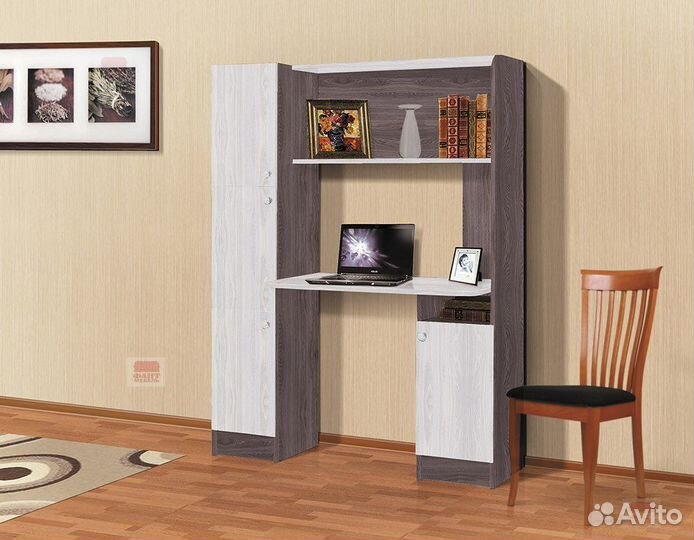 В наличии Компьютерный стол новый