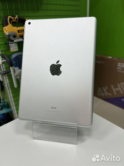 Планшет Apple iPad (5generation) 32gb wifi