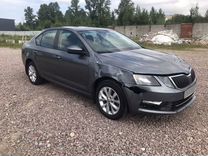 Skoda Octavia 1.6 MT, 2017, битый, 202 528 км, с пробегом, цена 1 075 000 руб.