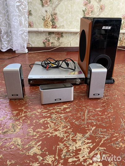 Домашний кинотеатр