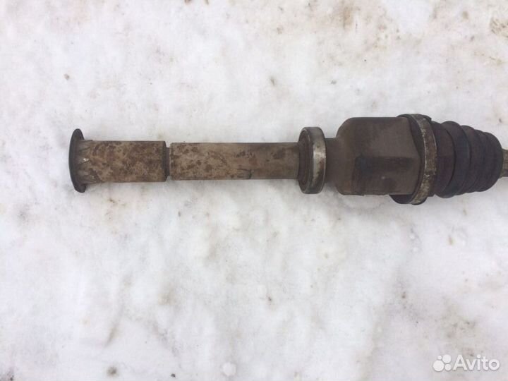 Приводной вал правый Renault Megane 2 1.6 АКПП