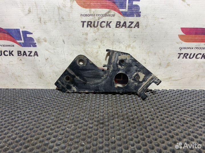 81619410315 Кронштейн трубок отопителя