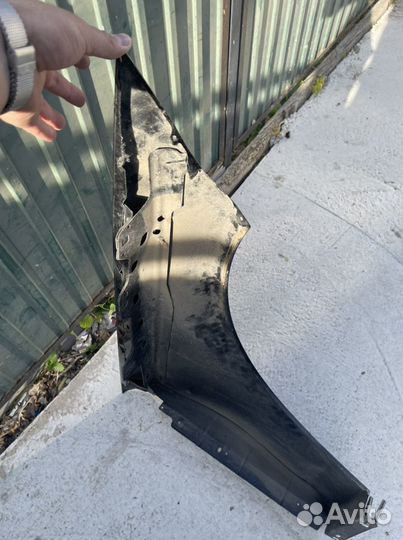 Крыло левое мерседес cls 218