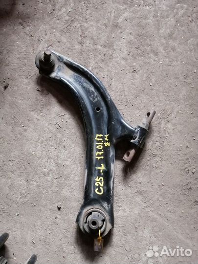 Рычаг левый Nissan Serena C25 C 25 Ниссан Серена