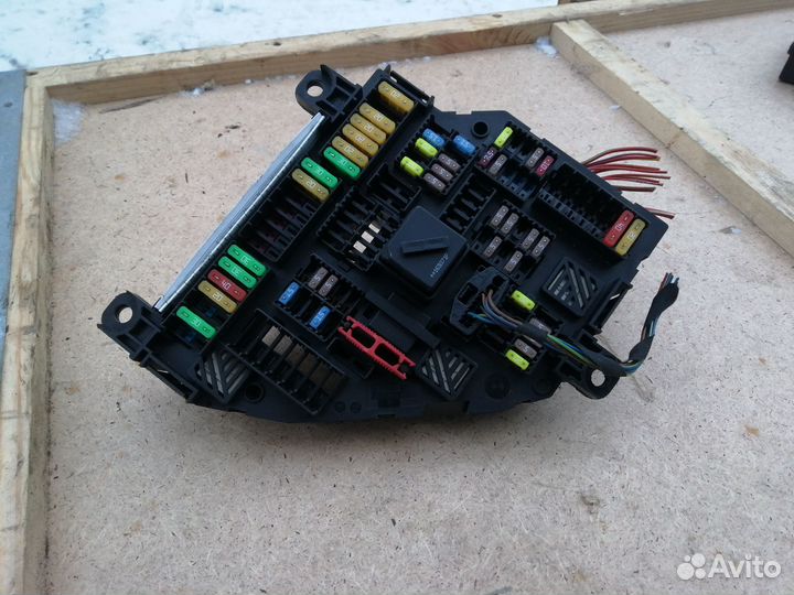 Блок предохранителей BMW X4 F26 X3 F25