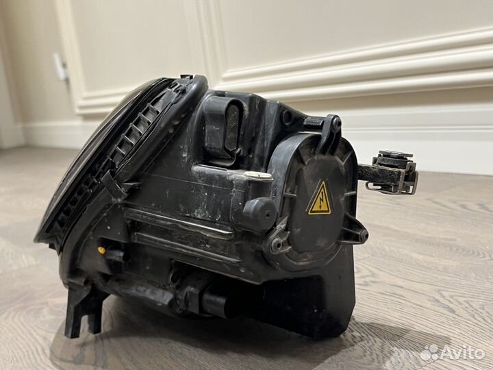 Фара Audi A4 B9 ксенон левая