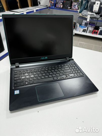 Ноутбук Asus X560U