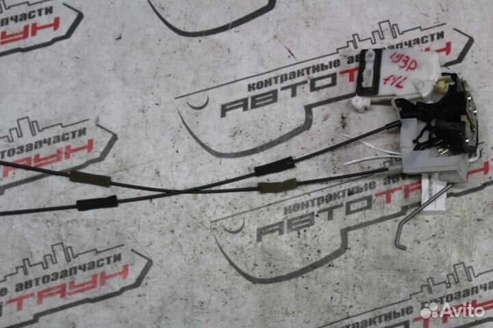 Замок двери mazda MPV LY3P F L