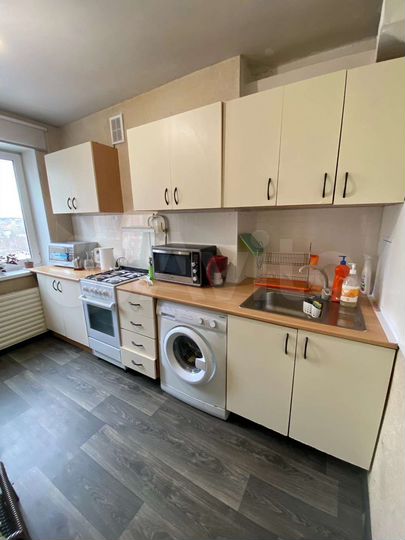 2-к. квартира, 43 м², 9/9 эт.