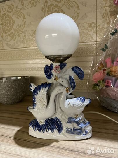 Лампа настольная старинная