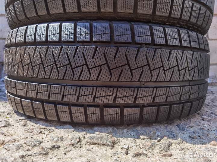 Pirelli Ice Asimmetrico 225/50 R17 94Q