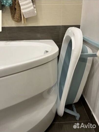 Ванночка для купания с подставкой