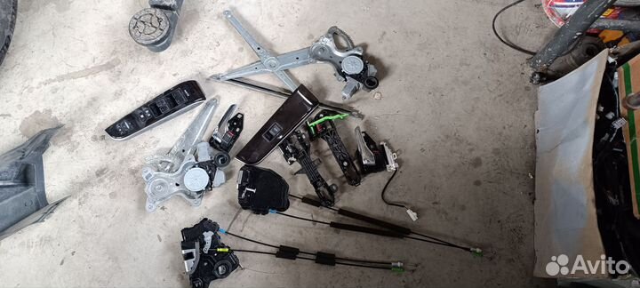 Toyota camry 50 ручки дверей стеклоподъёмники