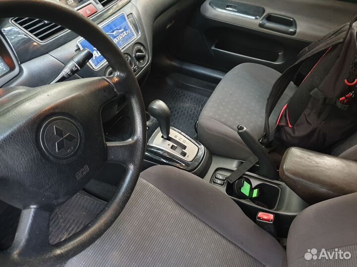 Mitsubishi Lancer 1.6 AT, 2004, битый, 238 000 км